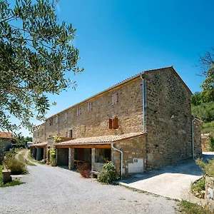 Casa Vuki Apartman