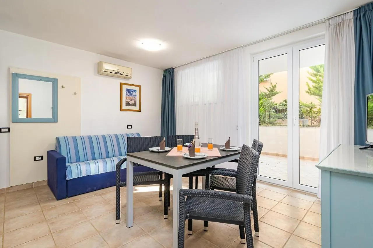 Residence Kamenjak Premantura 0*,
